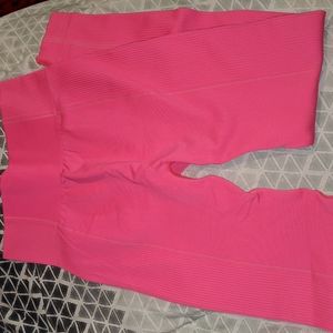 GYMSHARK Leggings in a bright neon pink size Large